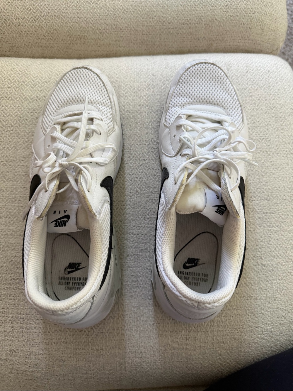 Nike air womens White and Black Running Shoes